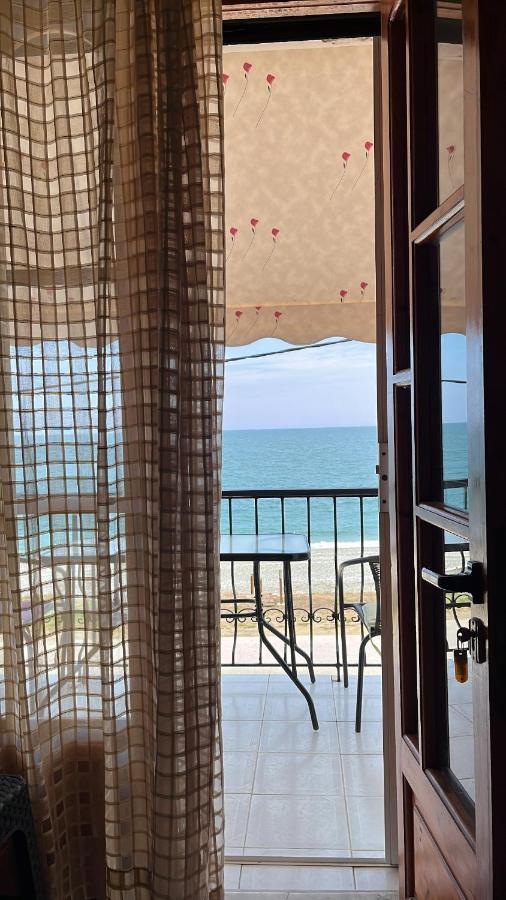 Eleni Antonouli Rooms Kokkino Nero Luaran gambar
